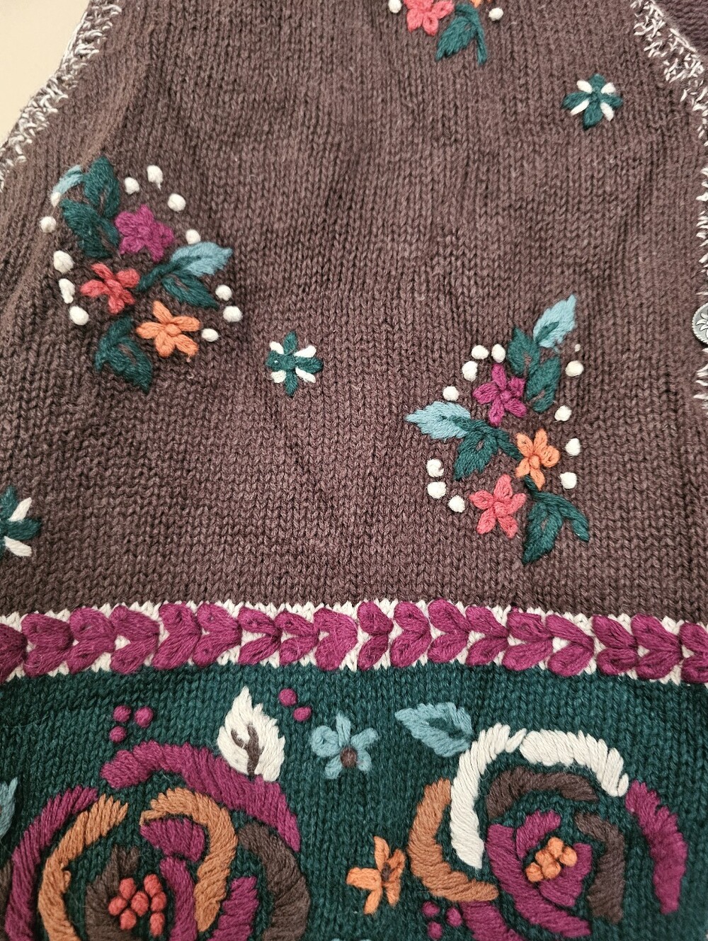 Christopher & Banks Vintage Hand Embroidered Floral Knit Vest M - Picture 4 of 7